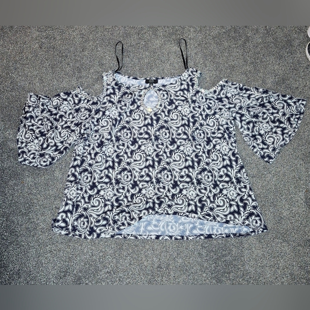 Women's Navy Blue and White Patterned Cold Shoulder Top 3X